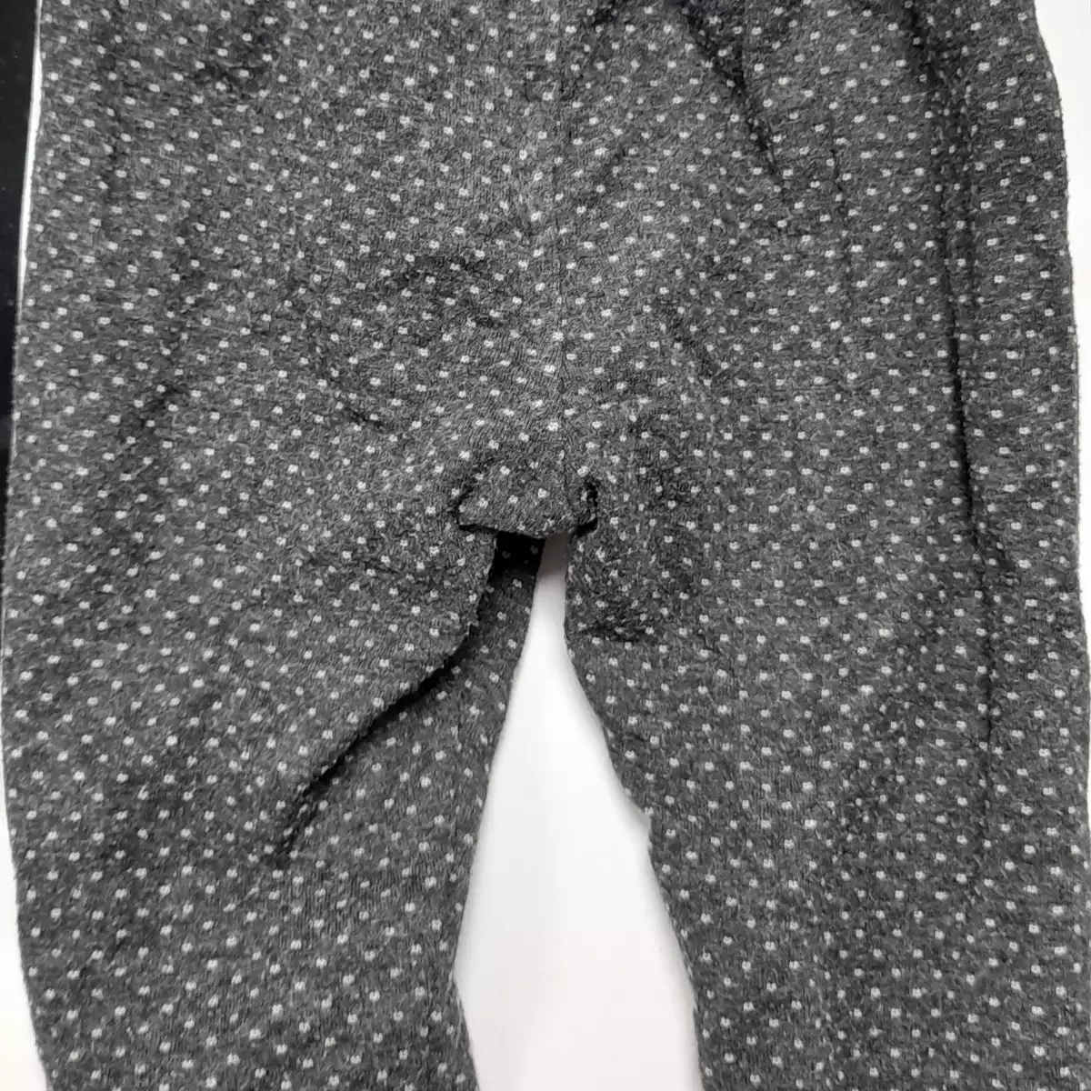 pantalon à pois rose avec noeud