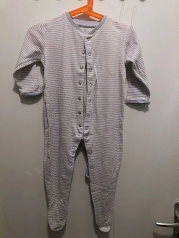 Sur-Pyjama